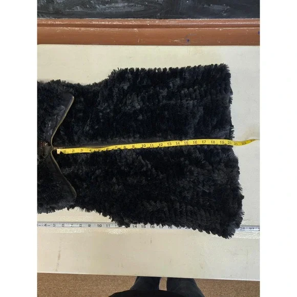 Fever Black Faux Fur Vest Women's Medium Sleeveless Zippered Textured‎ - Picture 5 of 9